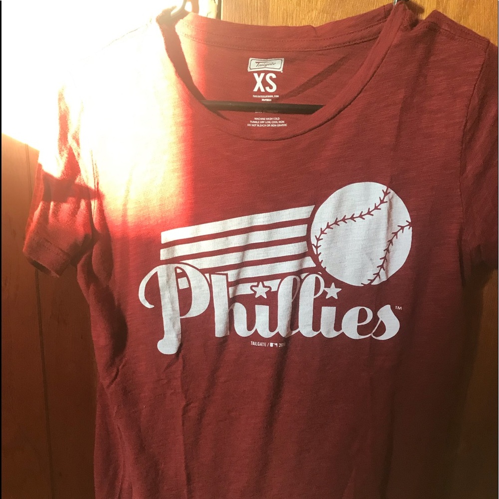 American Eagle Phillies Tee